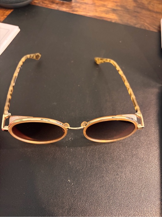Gold Round Frame Women’s Sunglasses - UV400 Protection